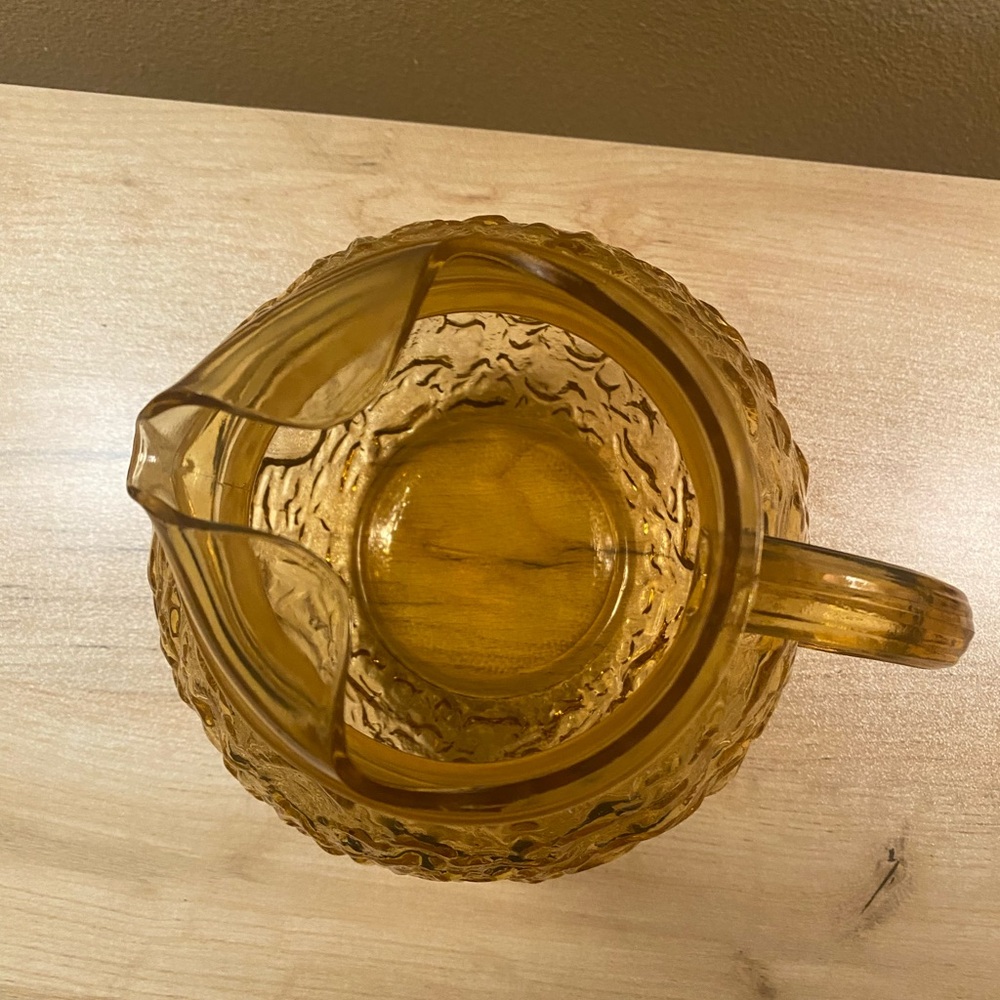 Anchor Hocking Vintage pebbled crinkle amber glass pitcher, no cracks or chips - Picture 6 of 9